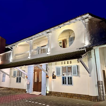 The Raden Patah Heritage Kota Lama Semarang Esterno foto