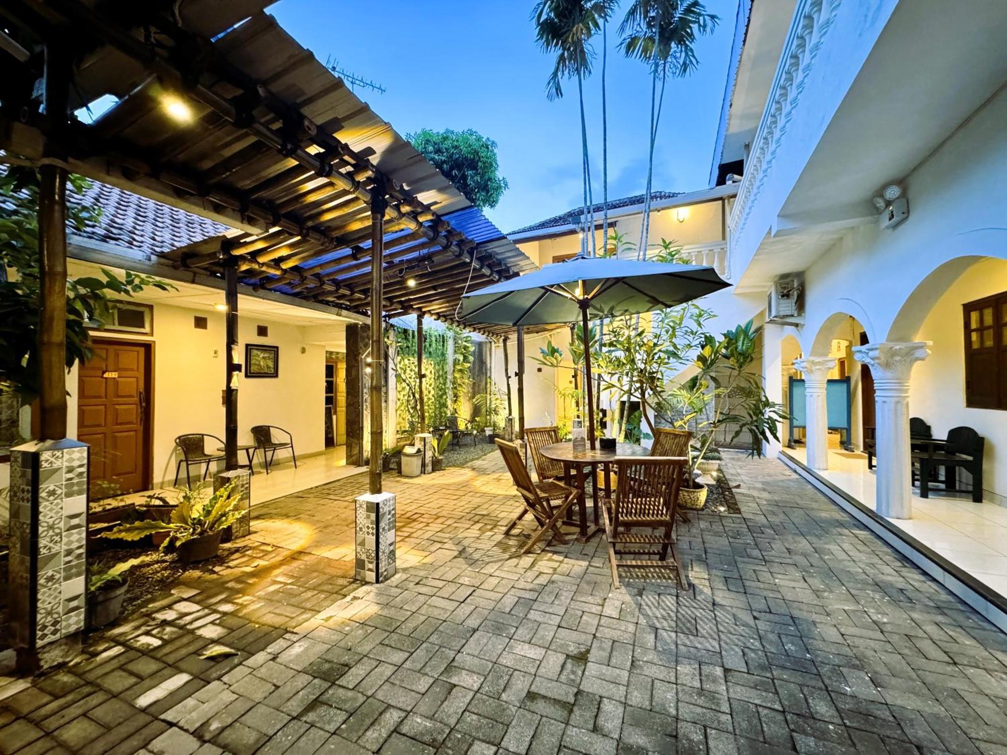 The Raden Patah Heritage Kota Lama Semarang Esterno foto